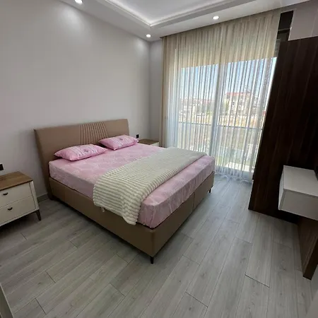For 8 People With A View Of The Land Of Legends Villa *